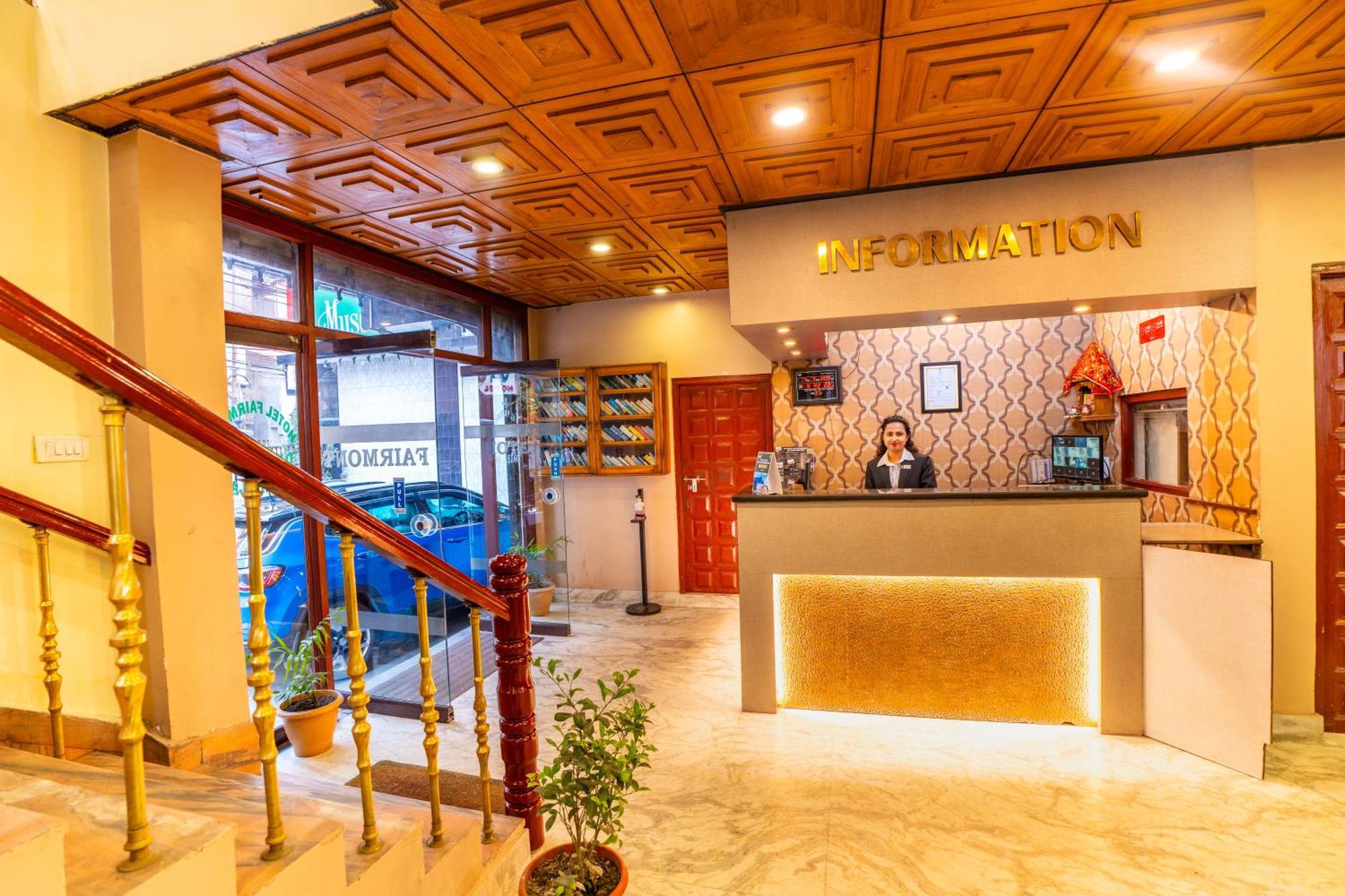 Muscatel Fairmont - 100 Mts From Mall Road Дарджилінг Екстер'єр фото